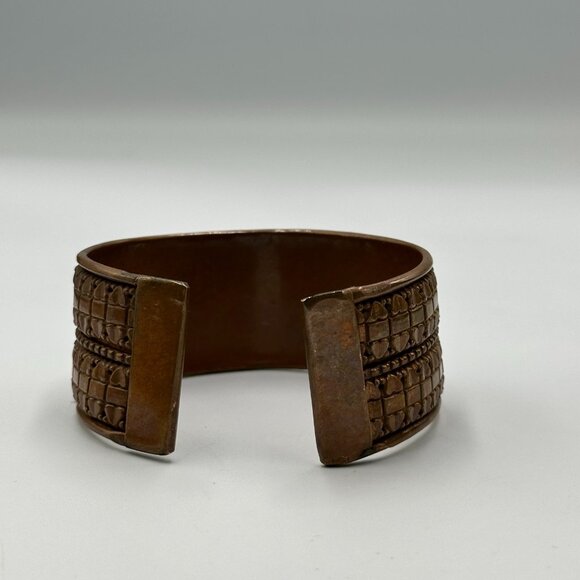 Copper Cuff Bracelet Embossed Heart Pattern Textured Wide Band Boho 7.5" - Picture 7 of 9